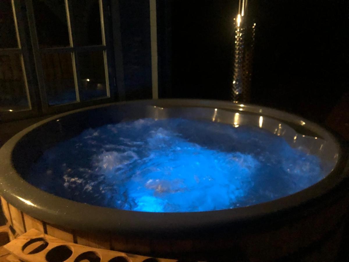 Highland Cabin - Relaxing Hot Tub Inverness Ngoại thất bức ảnh